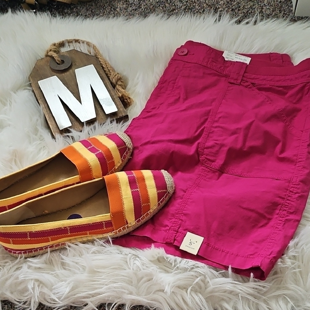 St. John's Bay Rock N Rose Shorts with 5" Inseam NWT